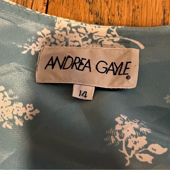 ANDREA GAYLE – Vintage -Teal Floral Top with Lace – Size 14 - Picture 2 of 9